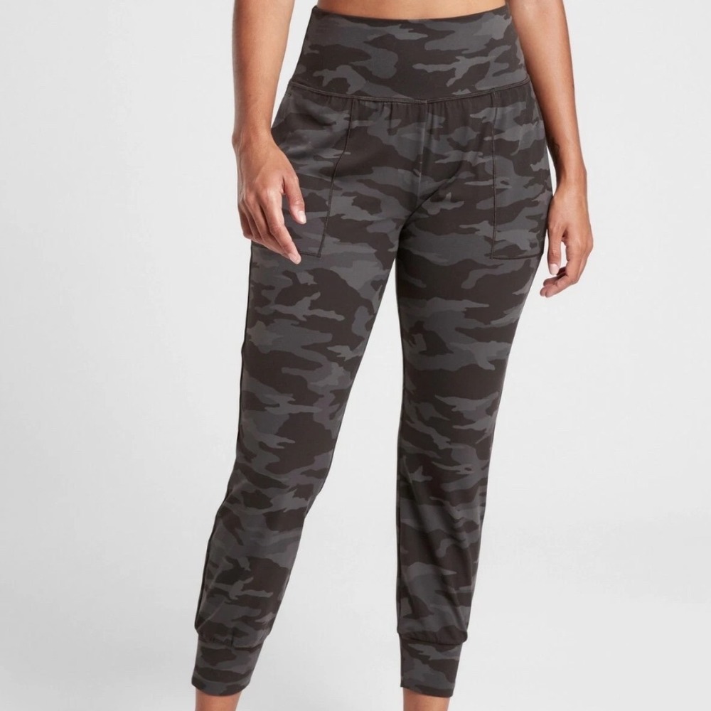 Athleta Salutation Camo Jogger Grey Black High Rise Powervita Pants‎ Womens LT